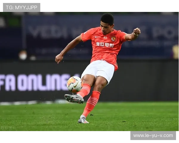 蒋光太:稳健防守与精准传球,国足后防核心再展技术风采