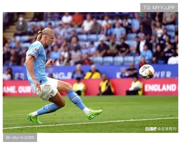 努涅斯与哈兰德:效率与冲击型中锋差距解析 努涅斯与哈兰德:效率与冲击型中锋差距解析